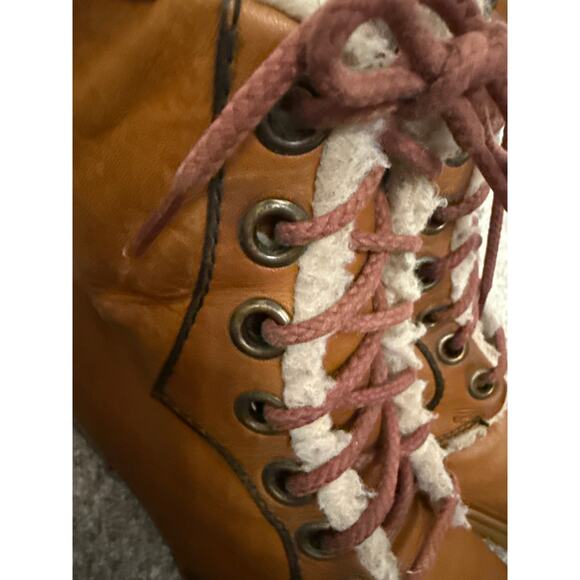 Vintage Women’s Sandler of Boston Leather Shearling Combat Boots, 10M - Picture 8 of 12